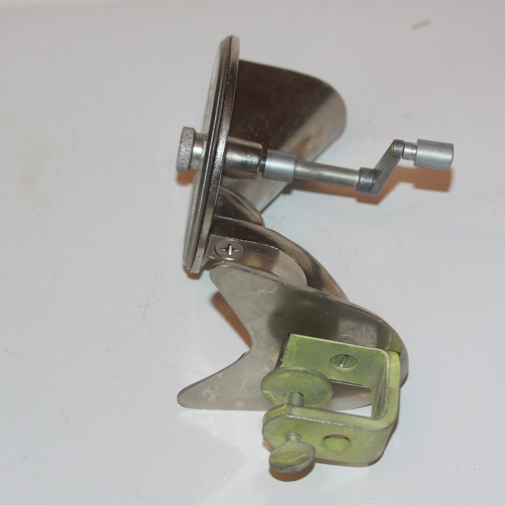 Vintage CAPSON food cutter processor slicer grater hand crank table clamp